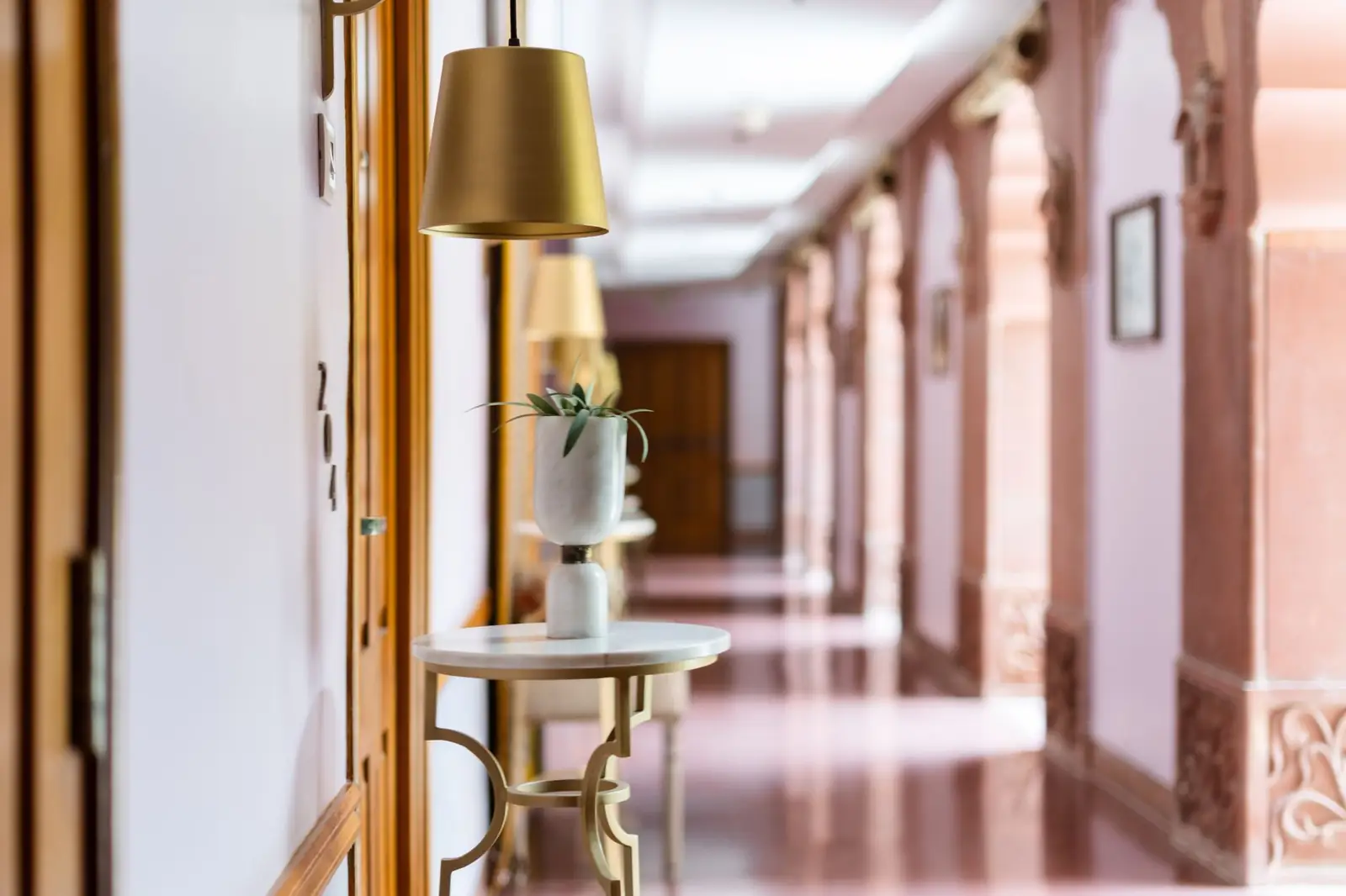 Crownarielresort interior corridor